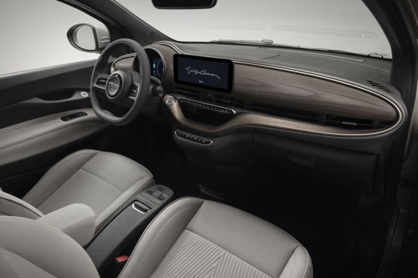 FIAT500eGiorgioArmani (6).jpg