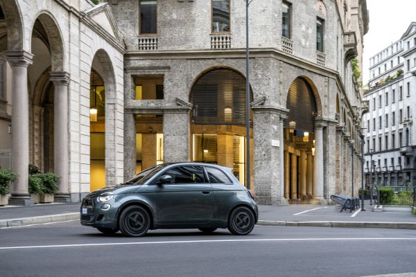 FIAT500eGiorgioArmani (5).jpg
